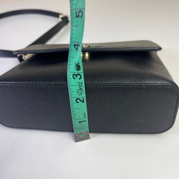 Furla Gaya Mini Curb Chain Crossbody Bag Black Leather Gold Chain 7.5" x 5.5" - Picture 10 of 11